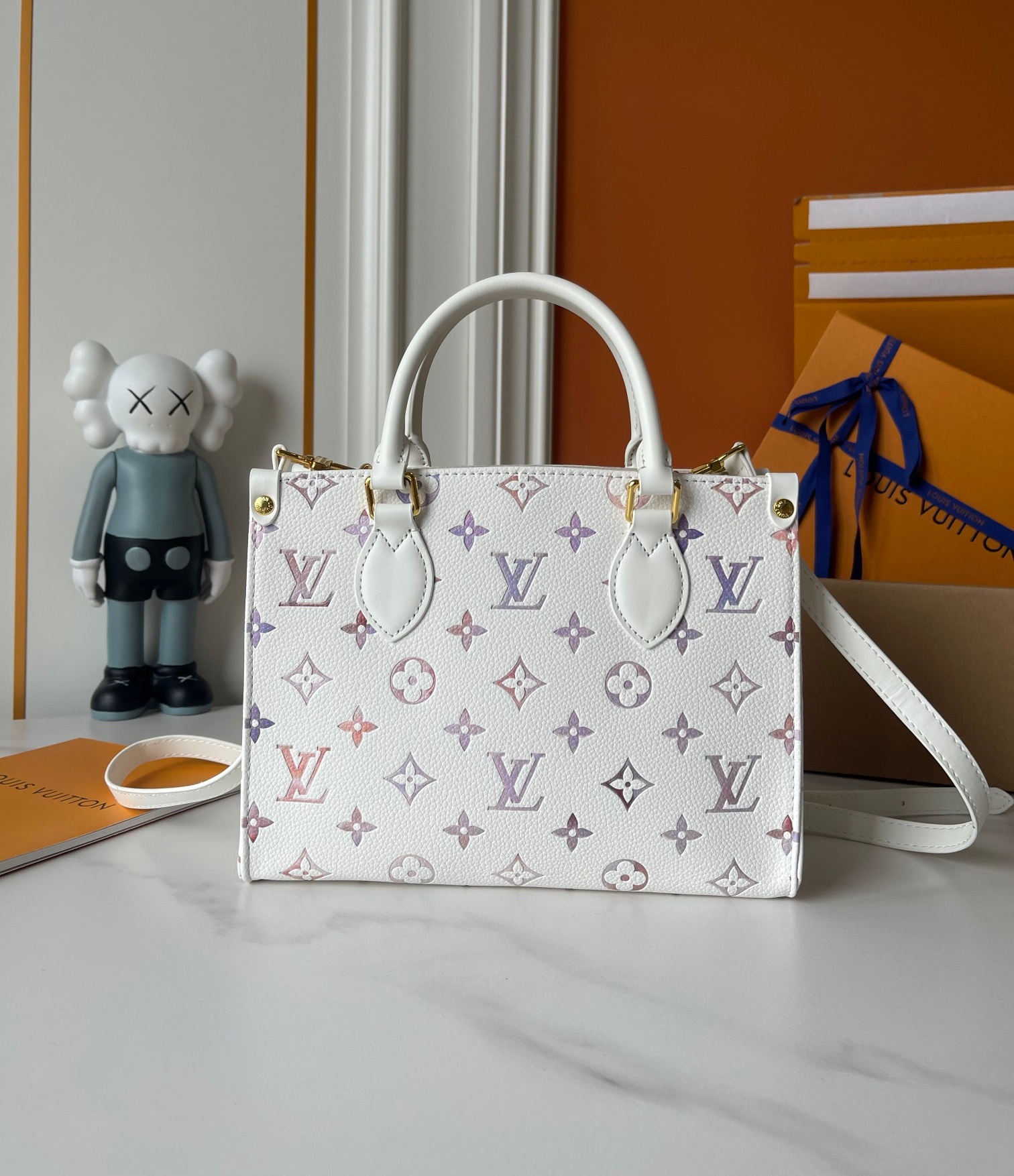 Designer OnTheGo PM Embossed grained cowhide leather - Dream Cream - Gorchic - $122.99