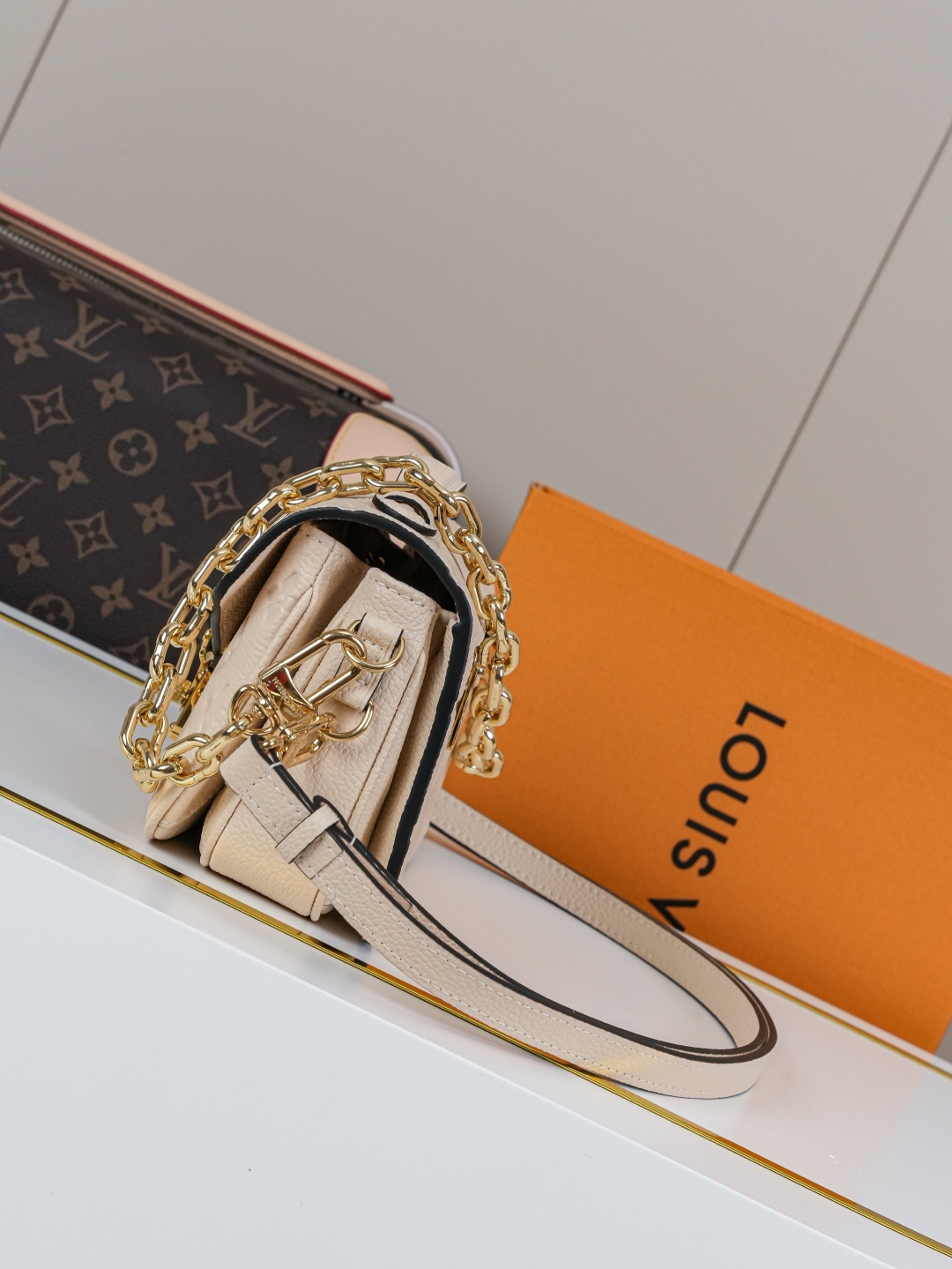 Designer Pochette Métis East West Grained Cowhide Leather - Sand - Gorchic - $116.99