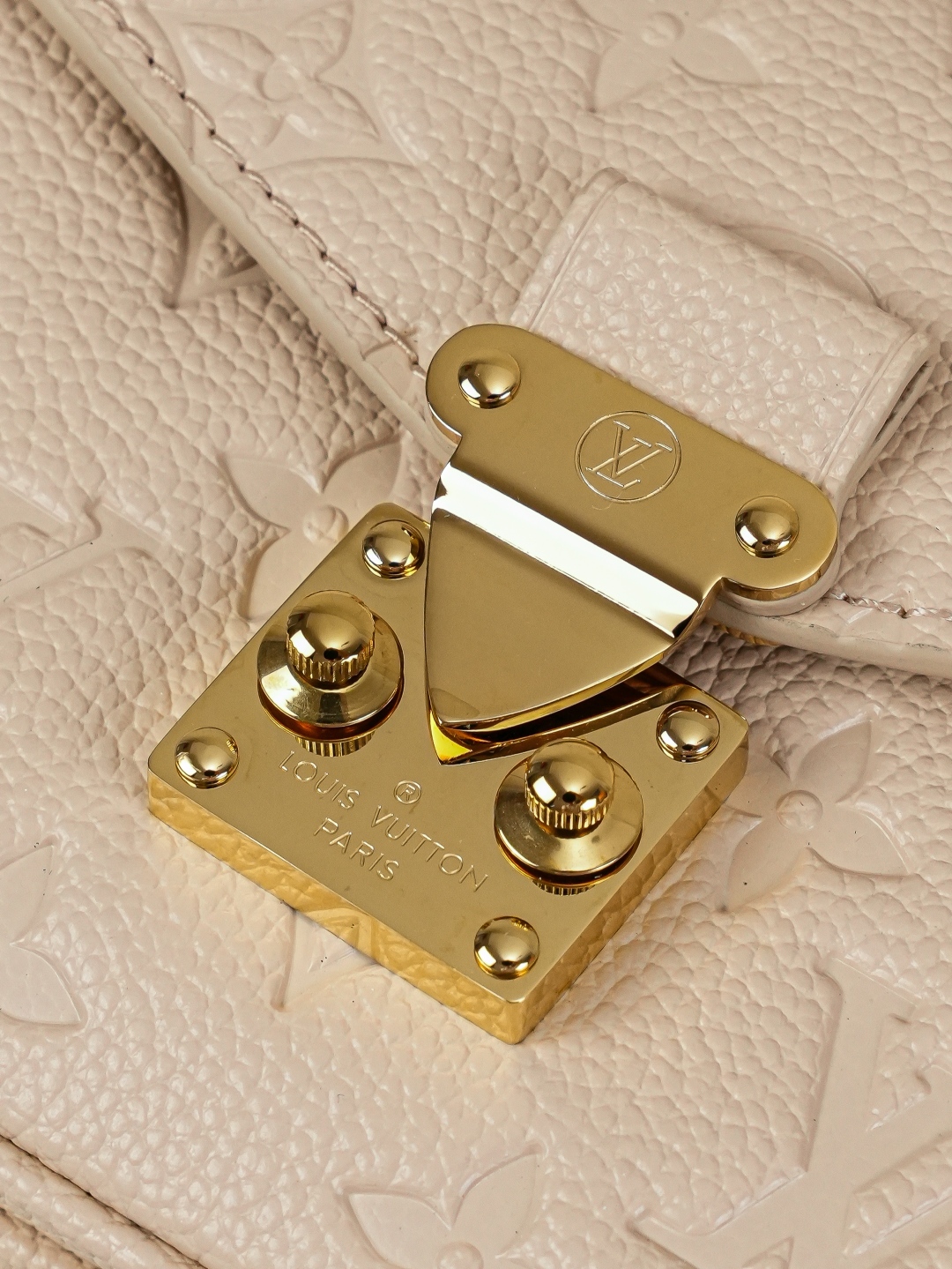 Designer Pochette Métis East West Grained Cowhide Leather - Sand - Gorchic - $116.99