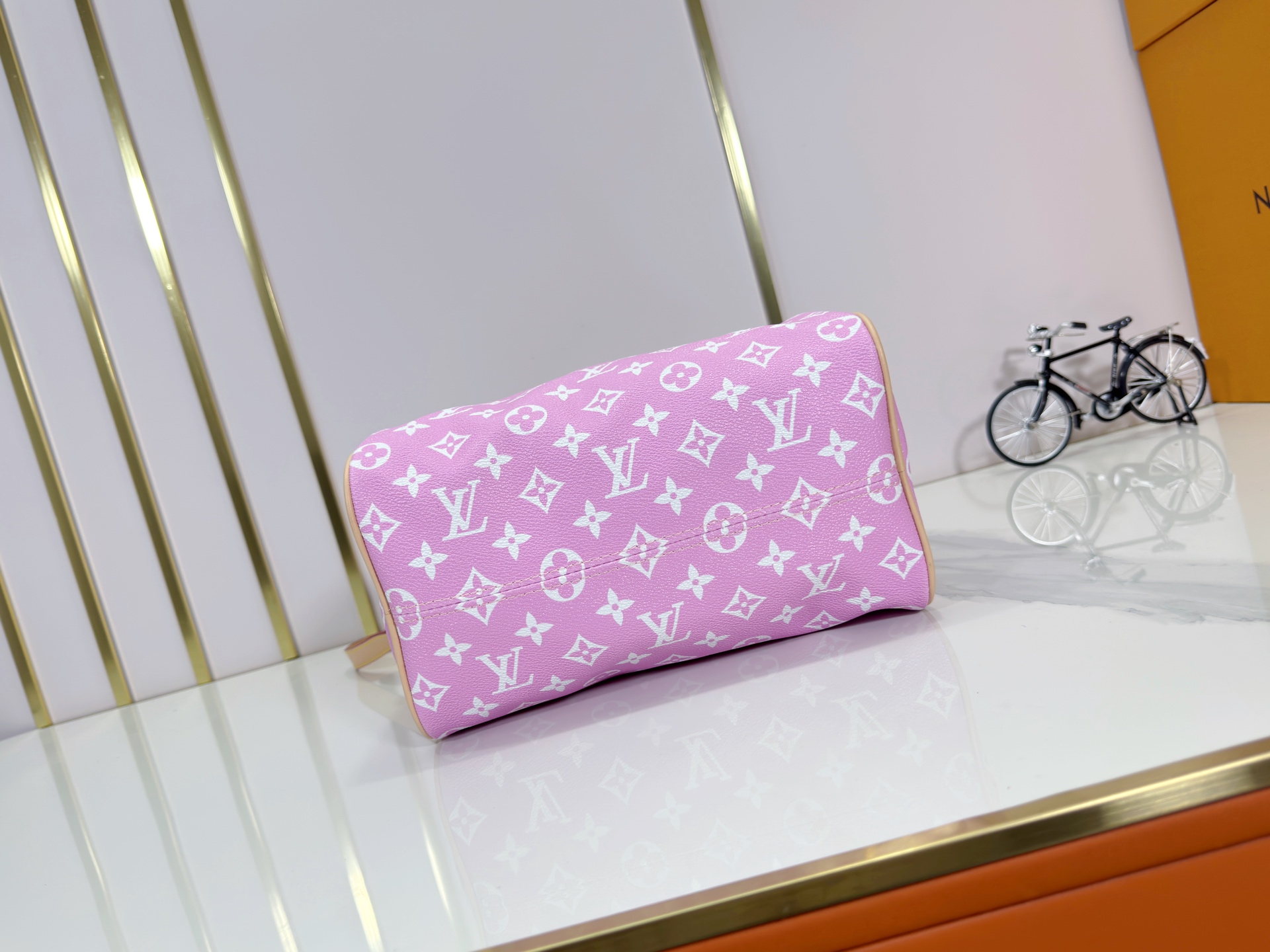 Designer Speedy P9 Bandoulière 40  Candy Pink - Bag - Gorchic - $141.99