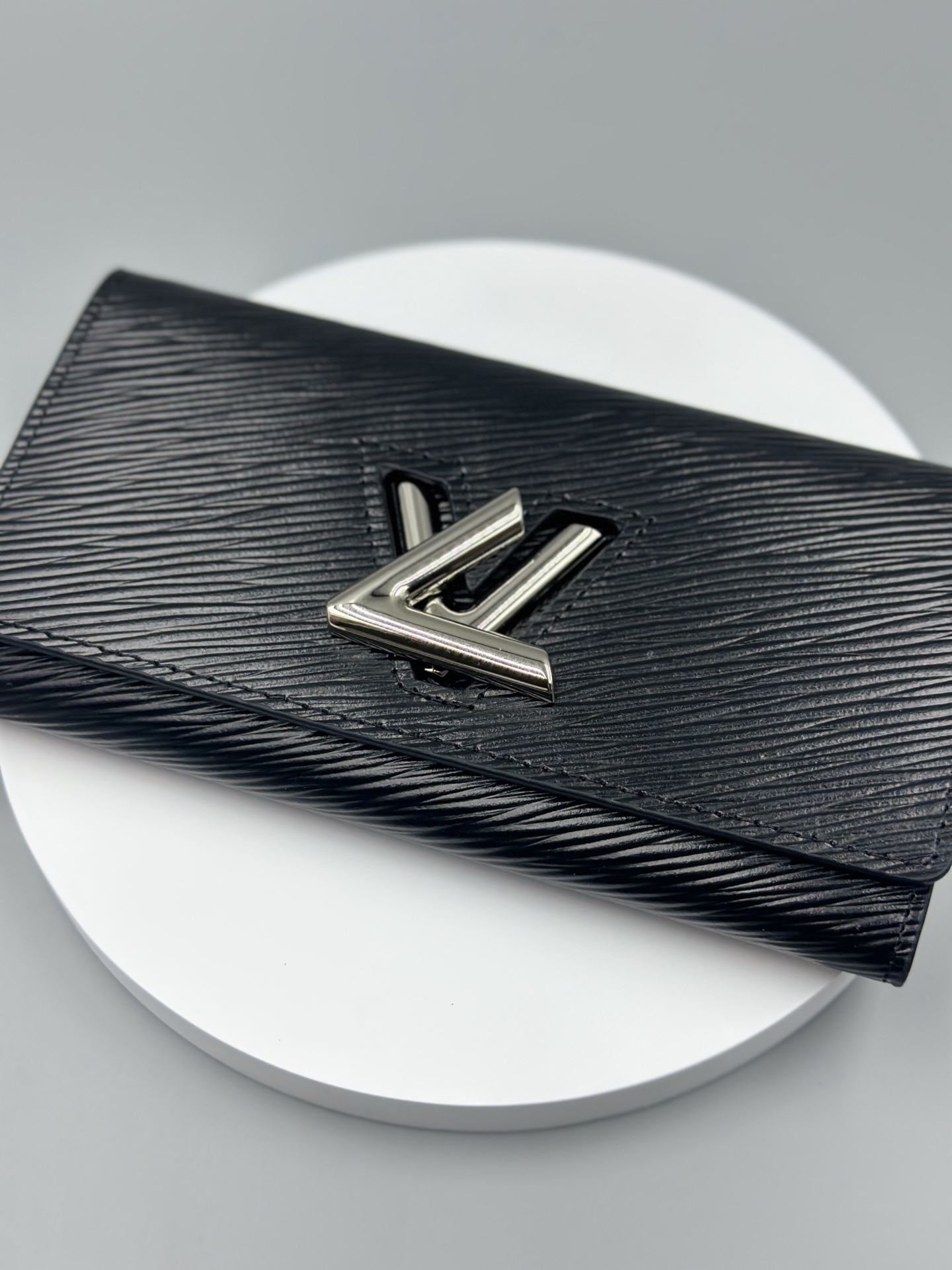 Designer Black Epi Leather Twist Wallet - Silver - Gorchic - $94.99