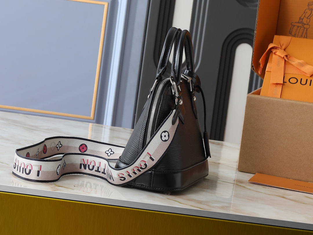 Designer Alma BB Epi grained cowhide leather - Black - Gorchic - $130.99