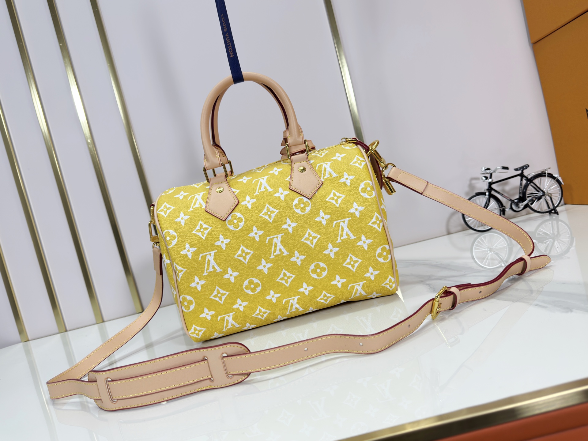 Designer Speedy P9 Bandoulière 40  Lemonade - Bag - Gorchic - $141.99