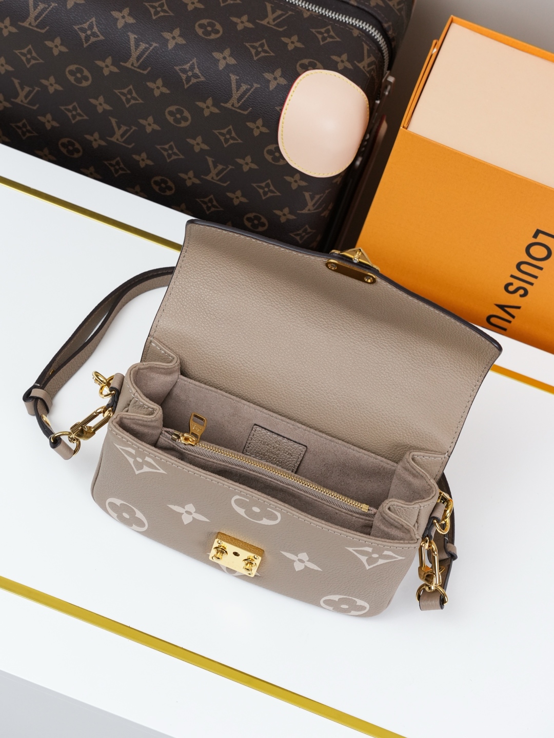 Designer Pochette Métis East West - Tourterelle Grey/Crème Beige - Gorchic - $116.99