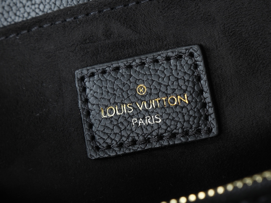 Designer Pochette Métis East West Bag - Embossed soft grained cowhide, Black - Gorchic - $125.99