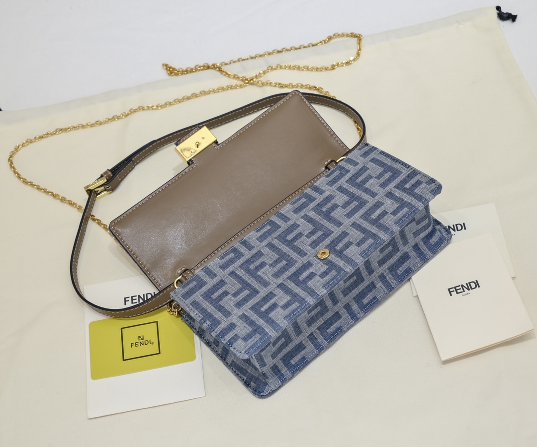 FD Chain Wallet Baguette Handbag - Blue Denim - Gorchic - $136.99