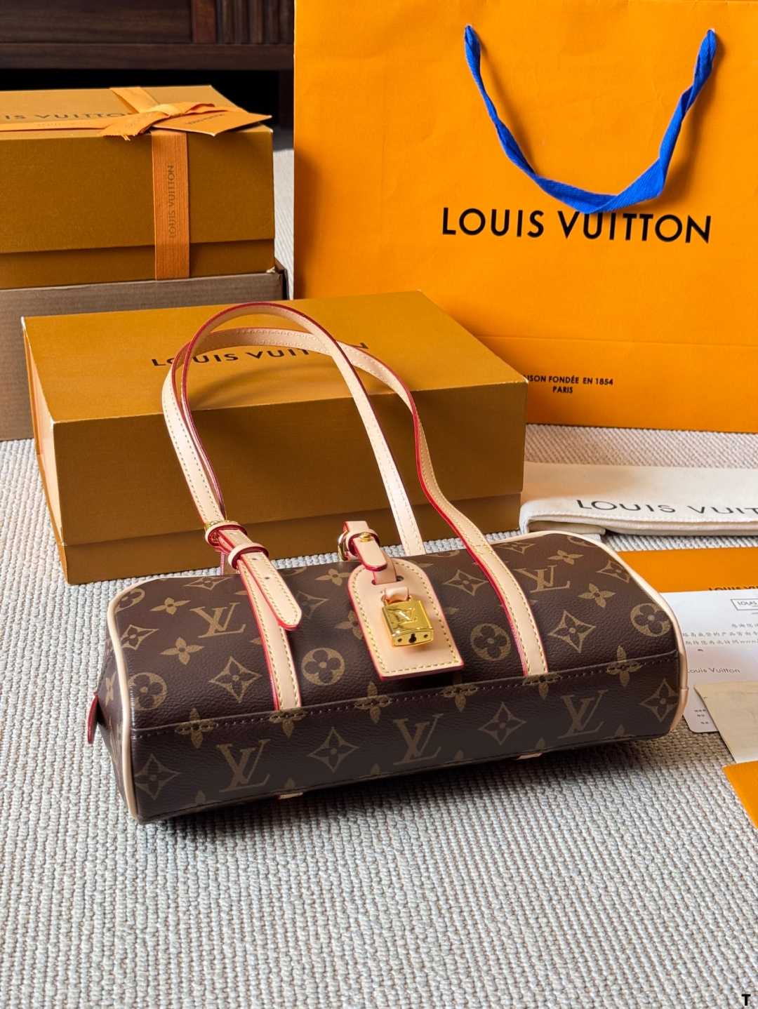 Designer Hang On Handbag - Brown - Gorchic - $120.99