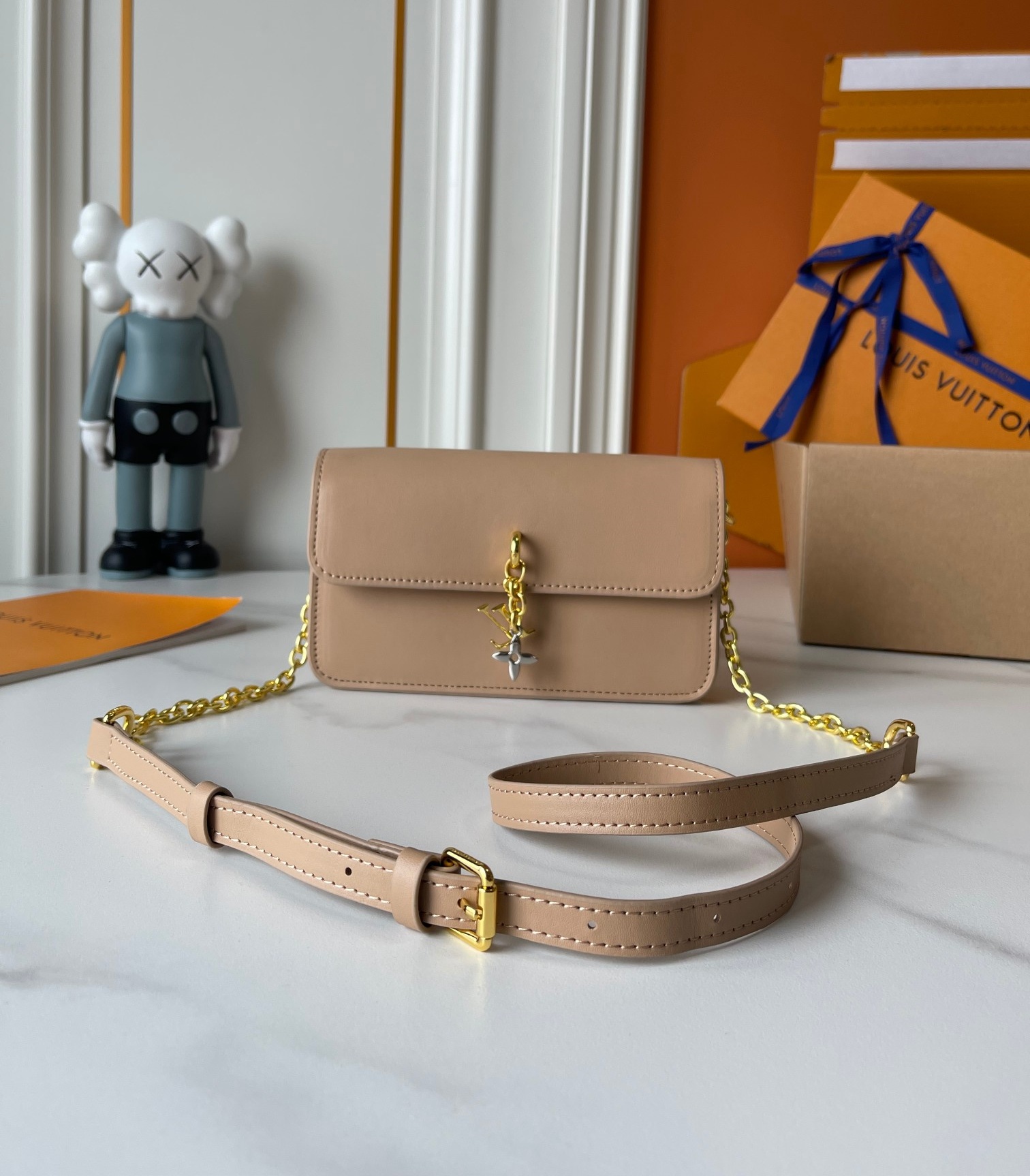 Designer Wallet On Chain LV Bloom - Sand - Gorchic - $120.99