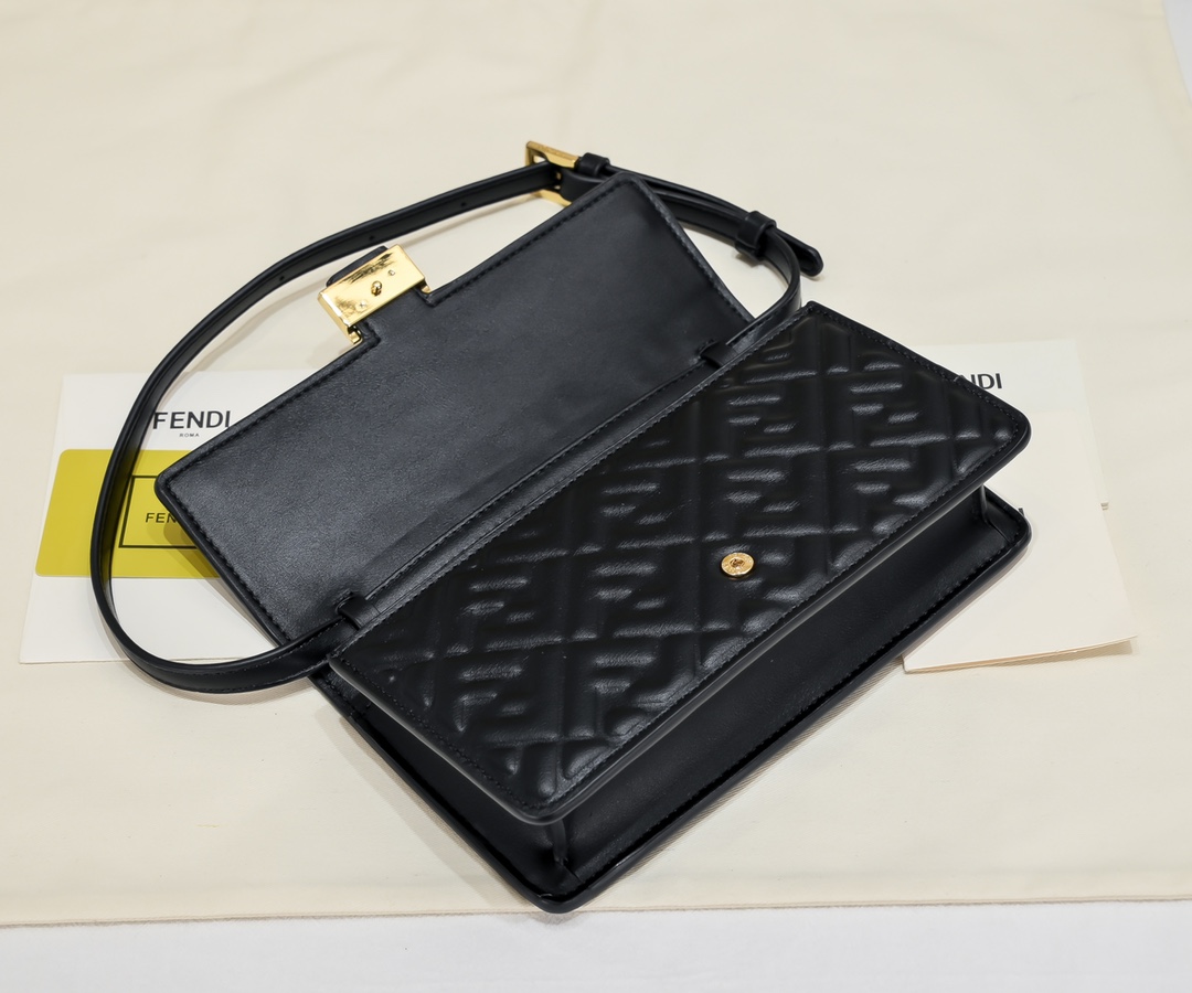 FD Baguette Wallet With Chain - Black - Gorchic - $132.99