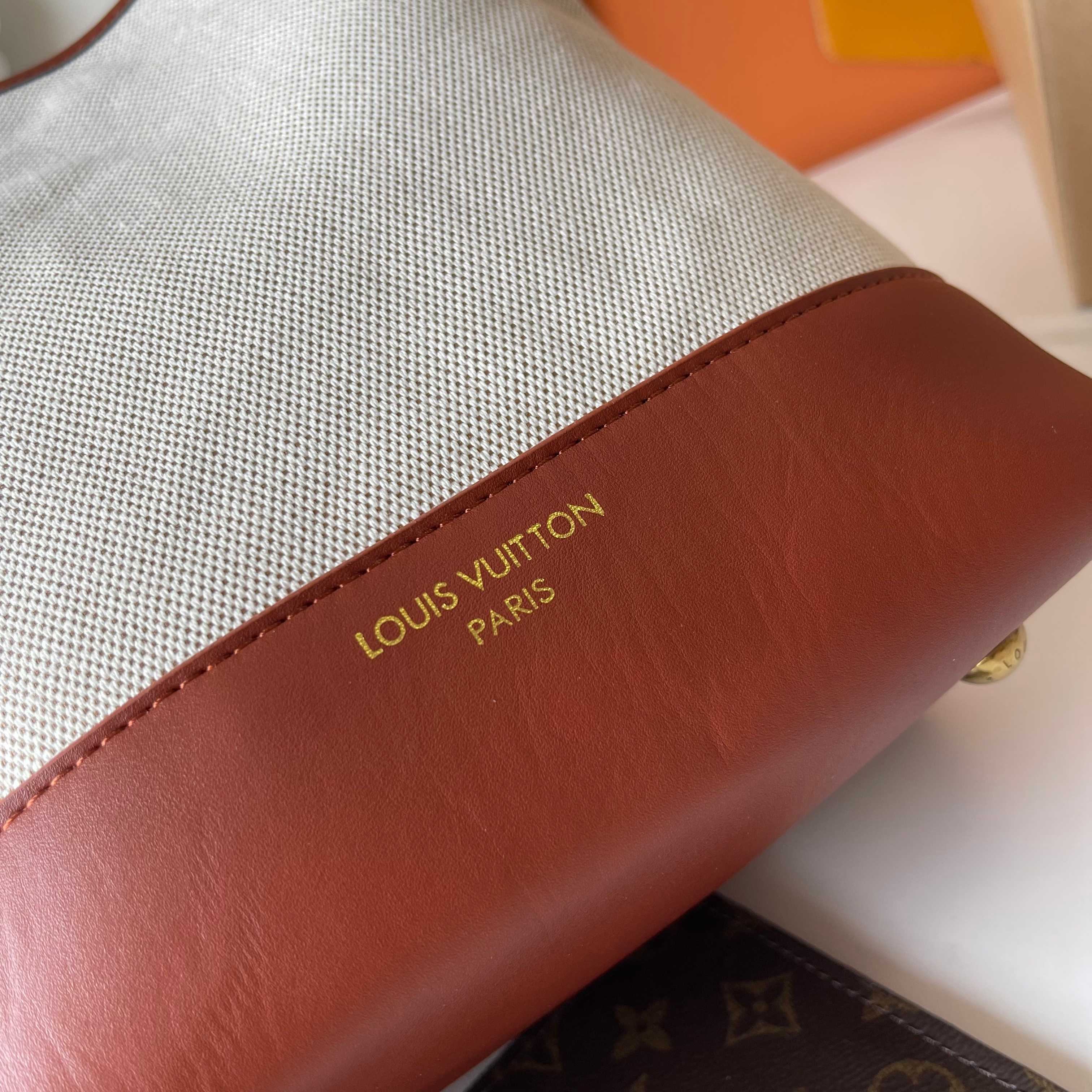 Designer Low Key Hobo PM Hangbag - Ecru/Cognac - Gorchic - $126.99