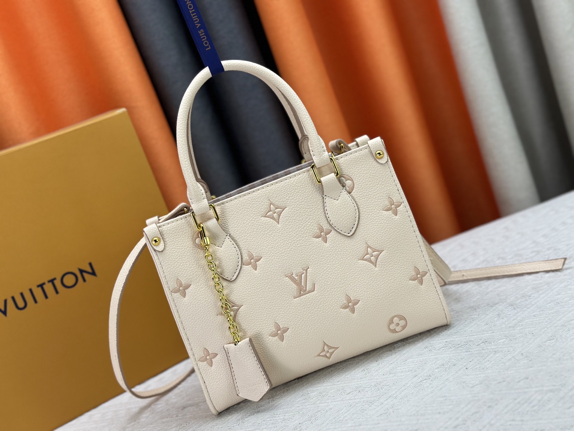 Designer OnTheGo PM - Eden color - Gorchic - $120.99