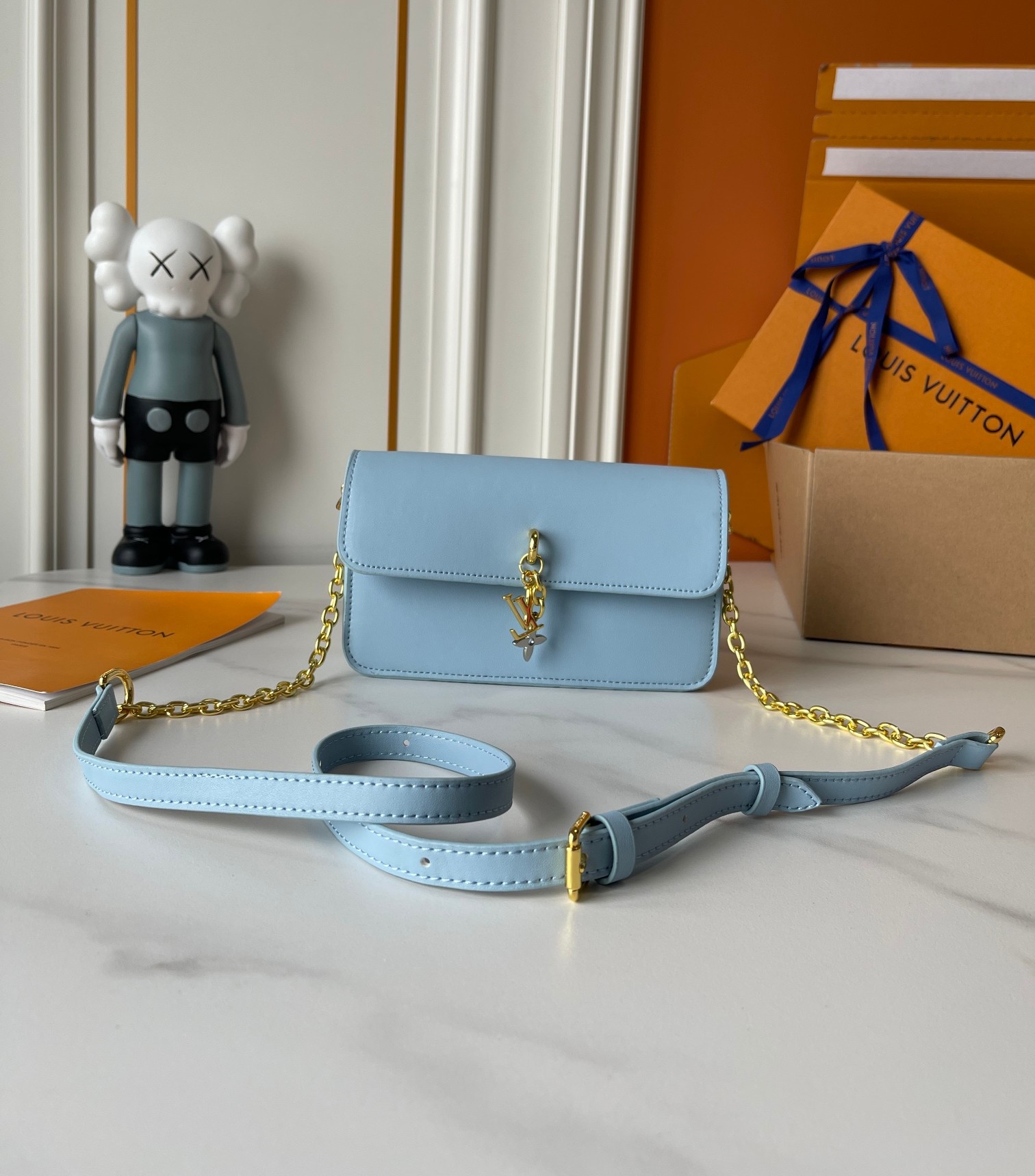 Designer Wallet On Chain LV Bloom - Azure Blue - Gorchic - $120.99