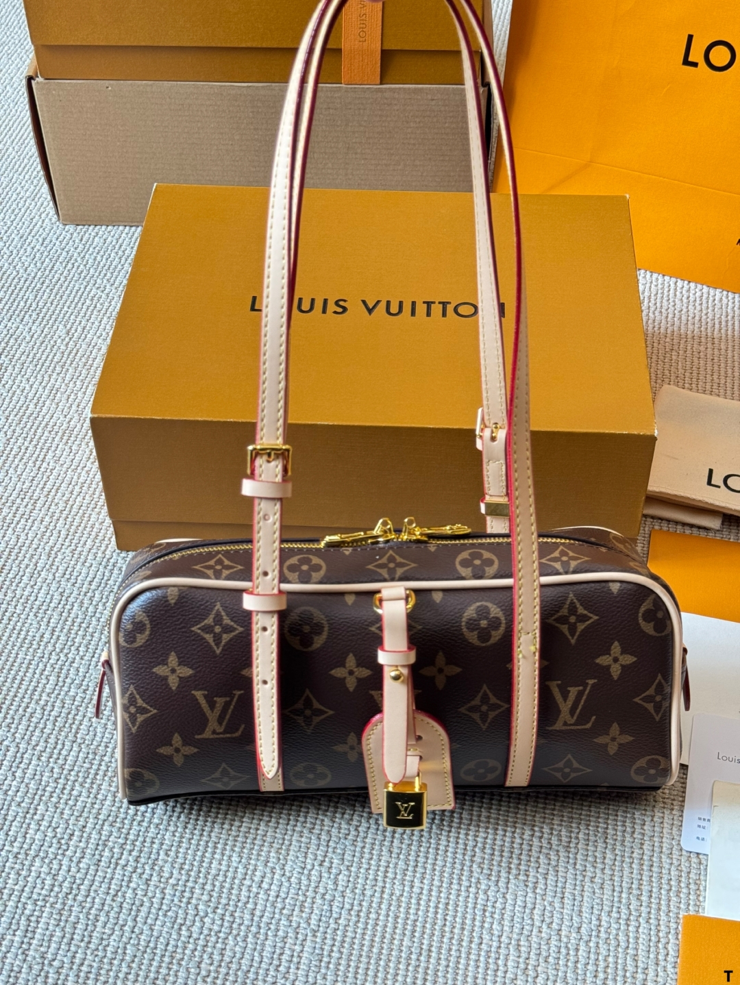 Designer Hang On Handbag - Brown - Gorchic - $120.99