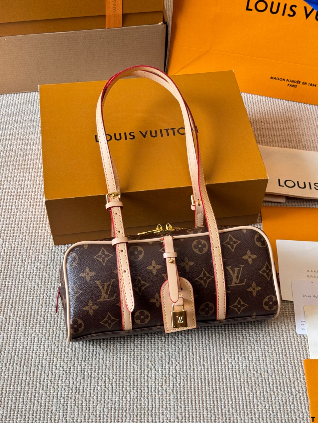 Designer Hang On Handbag - Brown - Gorchic - $120.99