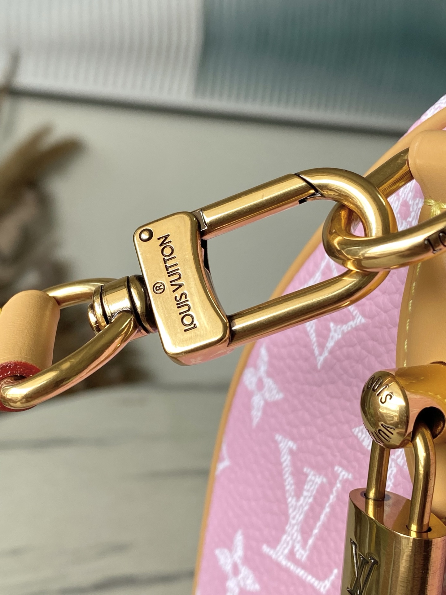 [TOP]Designer LV Speedy P9 Bandoulière 30 Candy Pink - Bag - Gorchic - $659.99