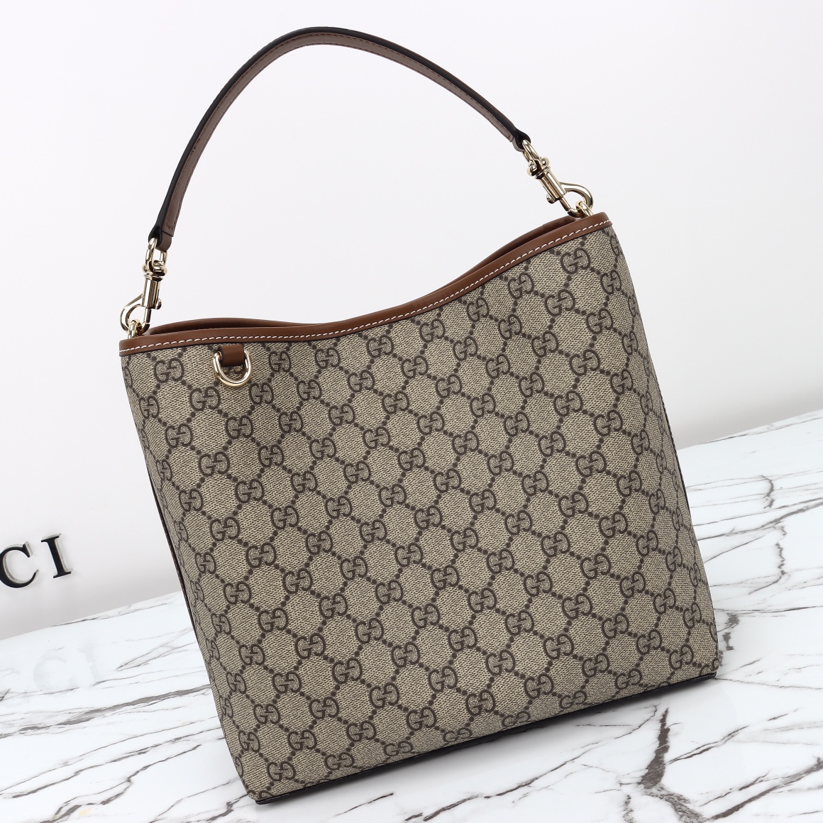 Double-G GG Emblem bucket bag - Medium - Gorchic - $124.99