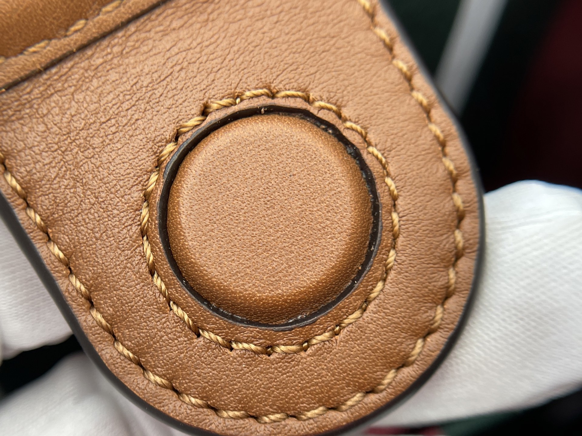 Double-G GG Emblem bucket bag - Medium - Gorchic - $124.99