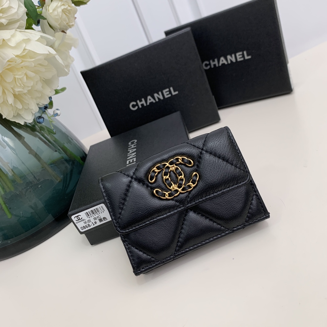 CC Inspired  19-Flap Card Holder - Black - Gorchic - $92.99