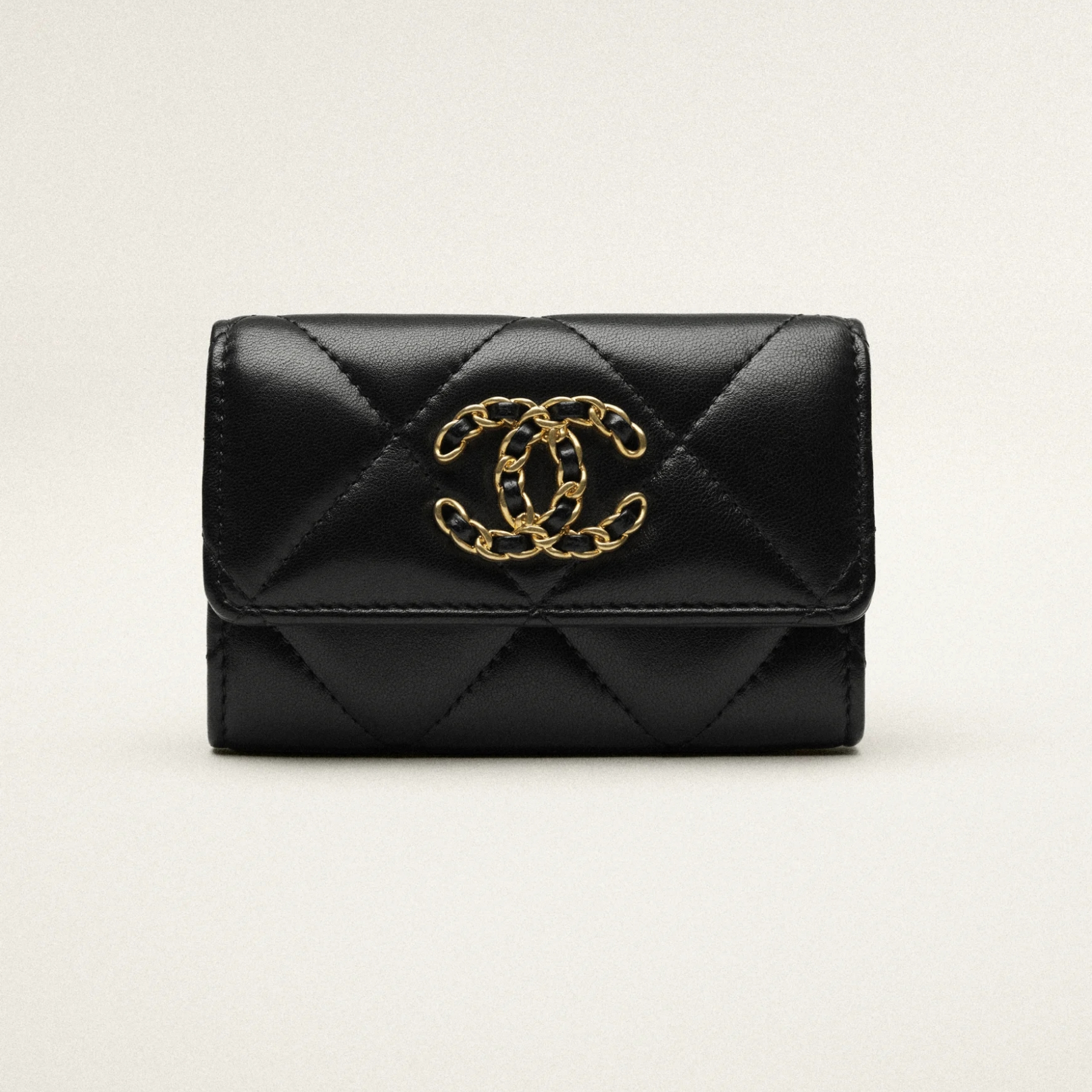 CC Inspired  19-Flap Card Holder - Black - Gorchic - $92.99