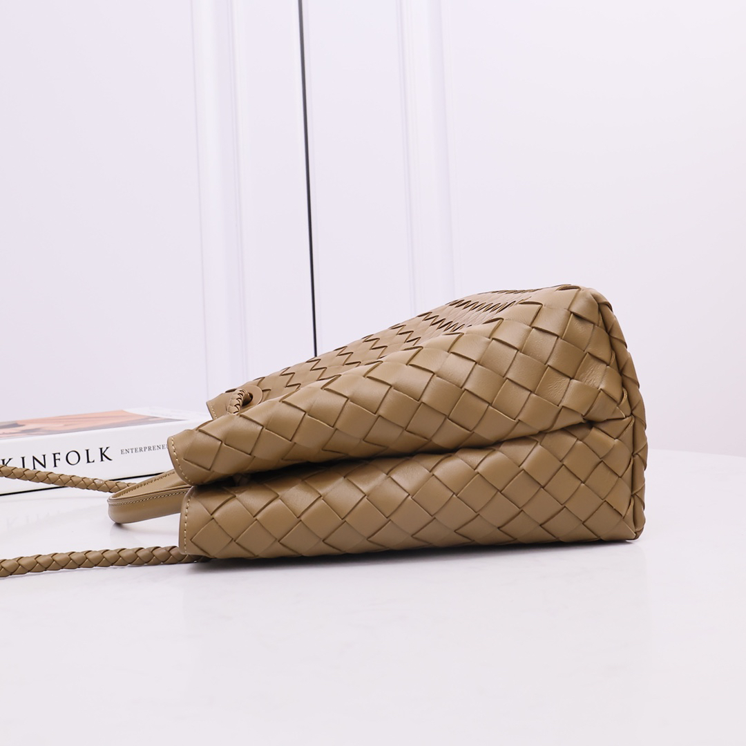 B.V.  Andiamo Nocciola - Bag - Gorchic - $175.99