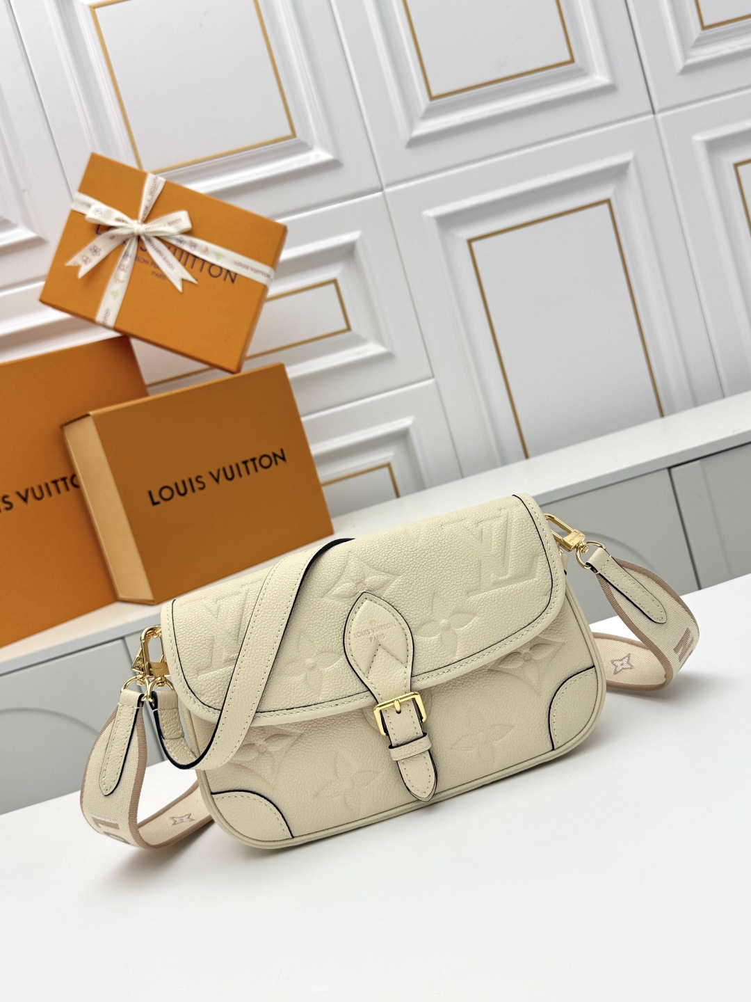 Designer L*V Empreinte Monogram Leather Diane Creme Beige -bag - Gorchic - $129.99