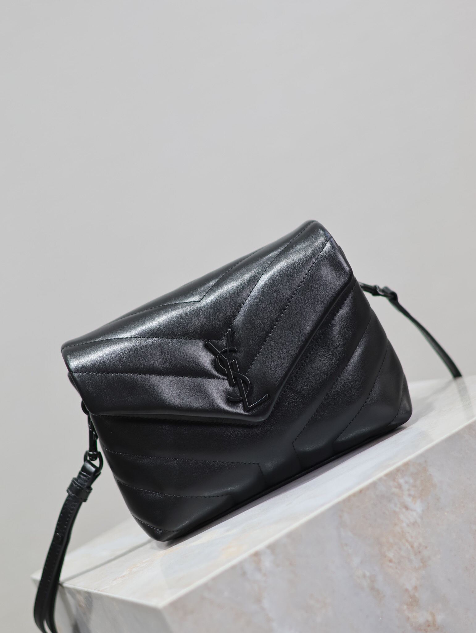 [TOP]Lady Designer Loulou Quilted Leather Shoulder Bag Black - Bag - Gorchic - $366.99