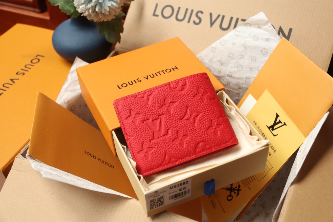 [TOP]Designer Red Taurillon Leather Slender Wallet - Gorchic - $131.99