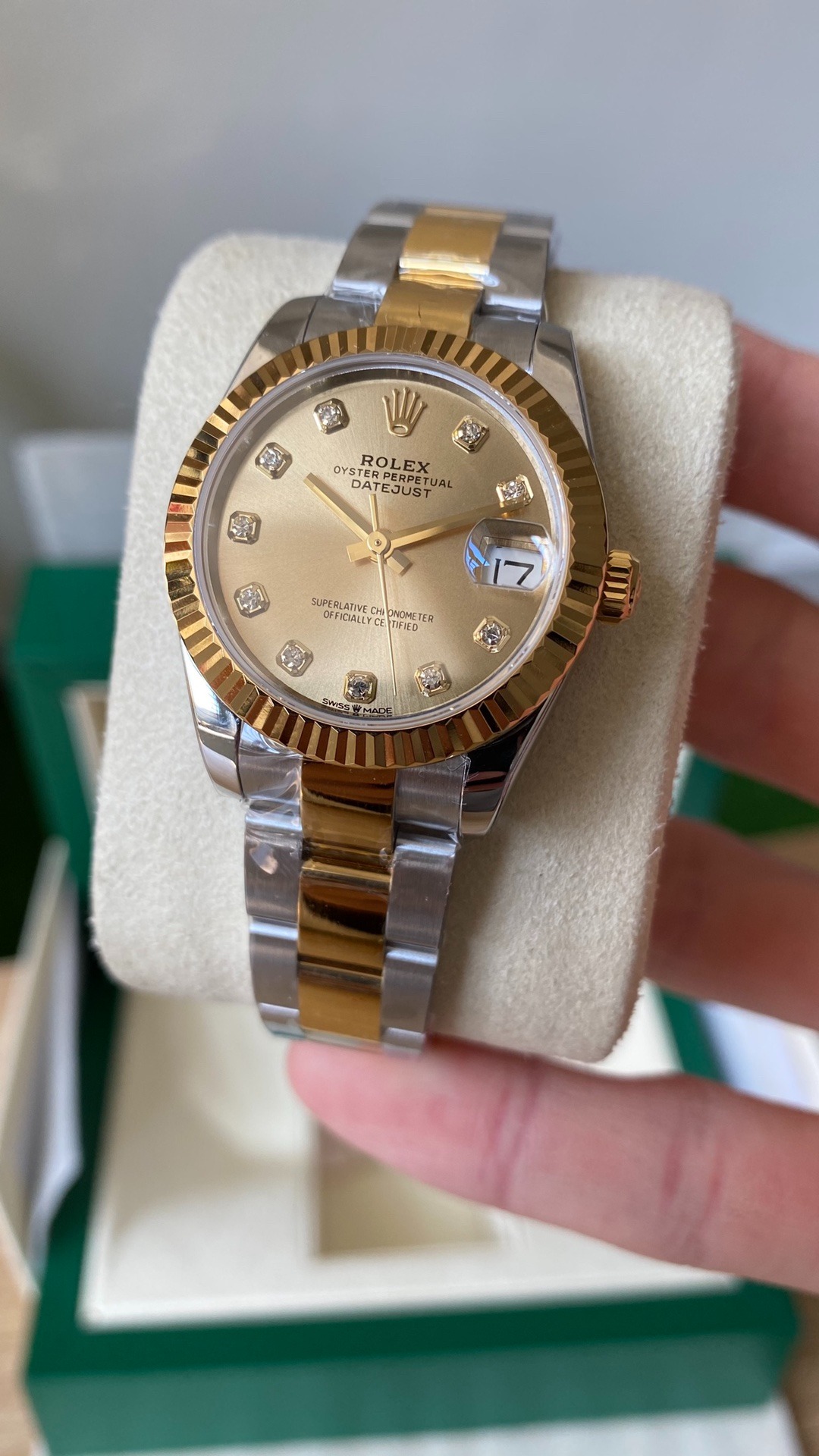 Rolex Datejust Rolex watch, Oystersteel, Yellow Gold, Classic Size - Gorchic - $105.99