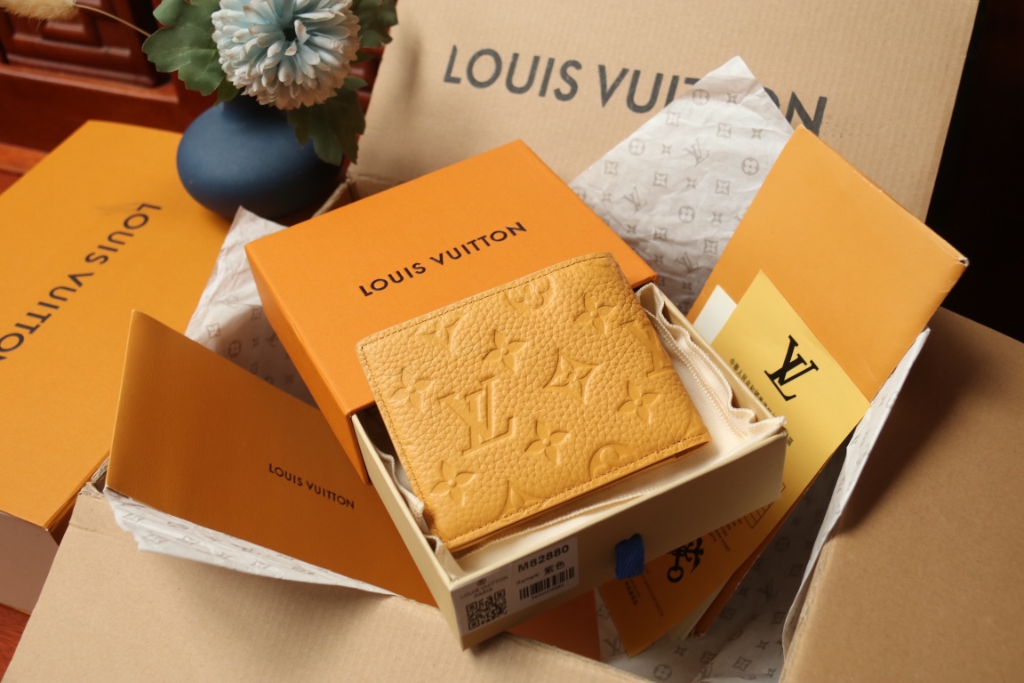 [TOP]Designer Yellow Taurillon Leather Slender Wallet - Gorchic - $131.99