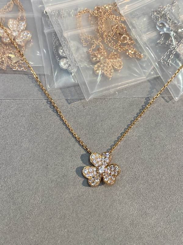 VAC Frivole pendant Necklace - Gorchic - $44.99