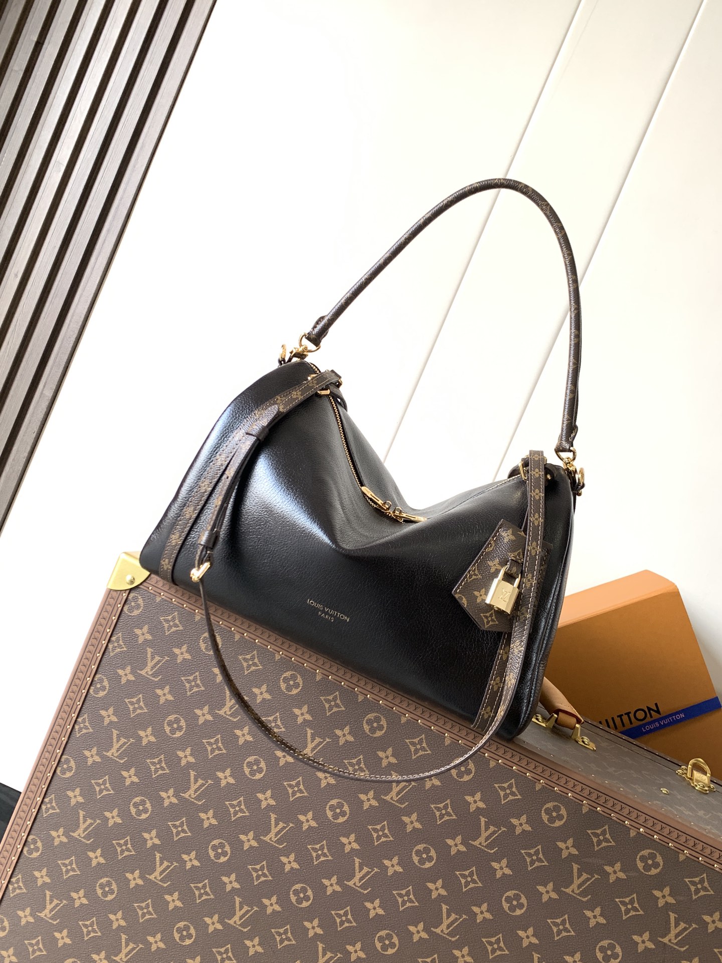 [TOP]Designer Express MM Bag - Monogram Saga/Acajou - Gorchic - $435.99