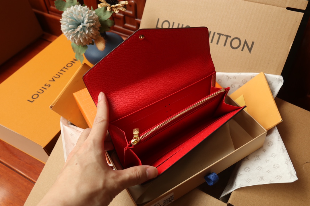 [TOP]Designer Wallets Sarah Long Button Wallet - Brown - Gorchic - $136.99