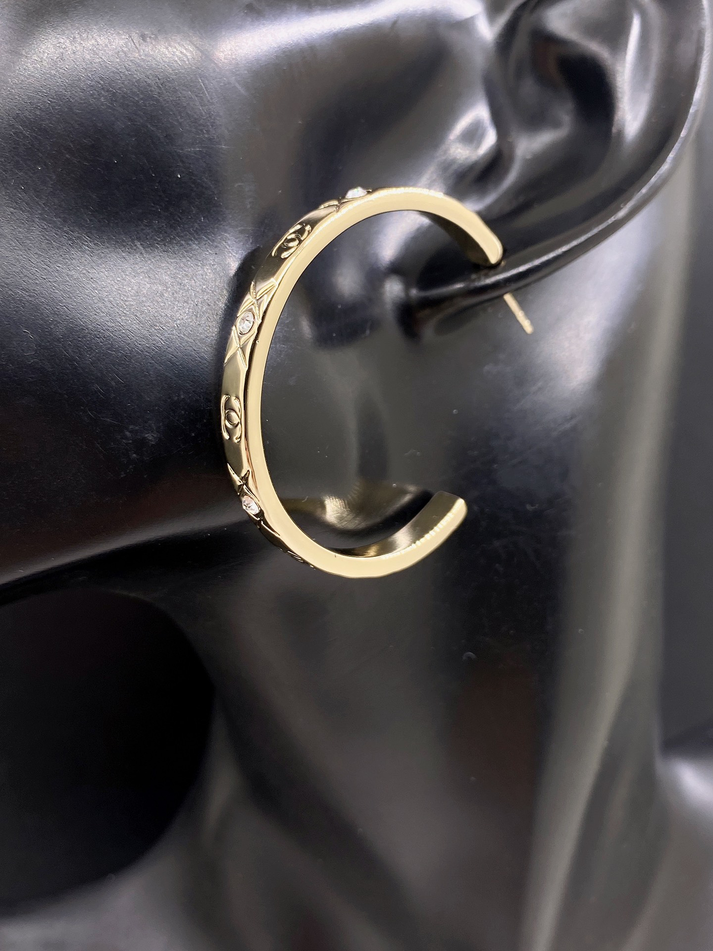 CC Inspired Circular earrings - Gorchic - $44.99