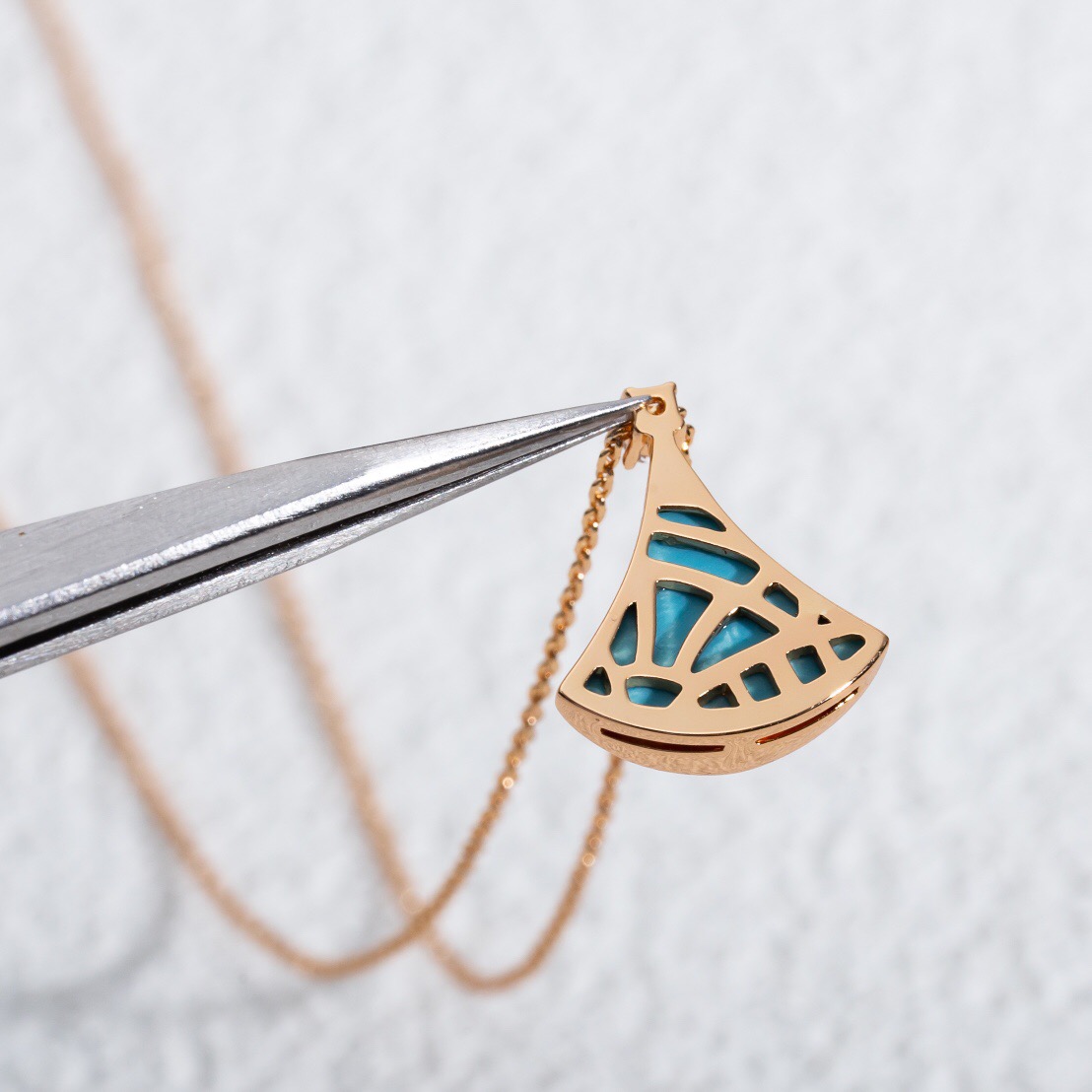 BV DIVAS'DREAM Necklace - Gorchic - $44.99