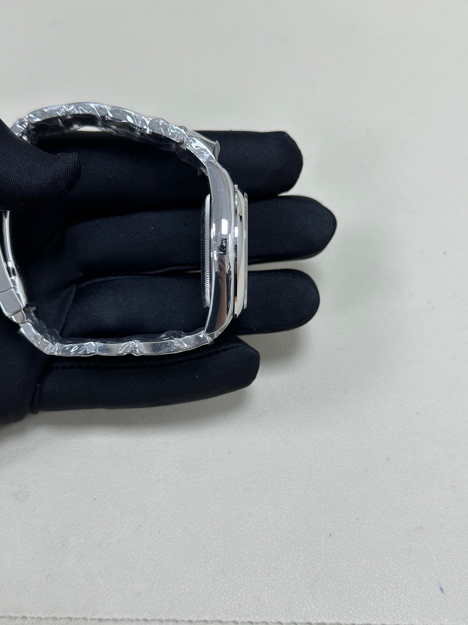 Rolex Datejust Rolex watch, Oystersteel, White Gold, Classic Size - Gorchic - $99.99