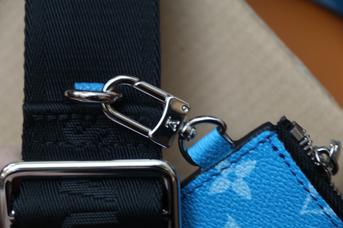 [TOP]Designer Gaston Wearable Wallet/Shoulder Bag - Blue - Gorchic - $168.99