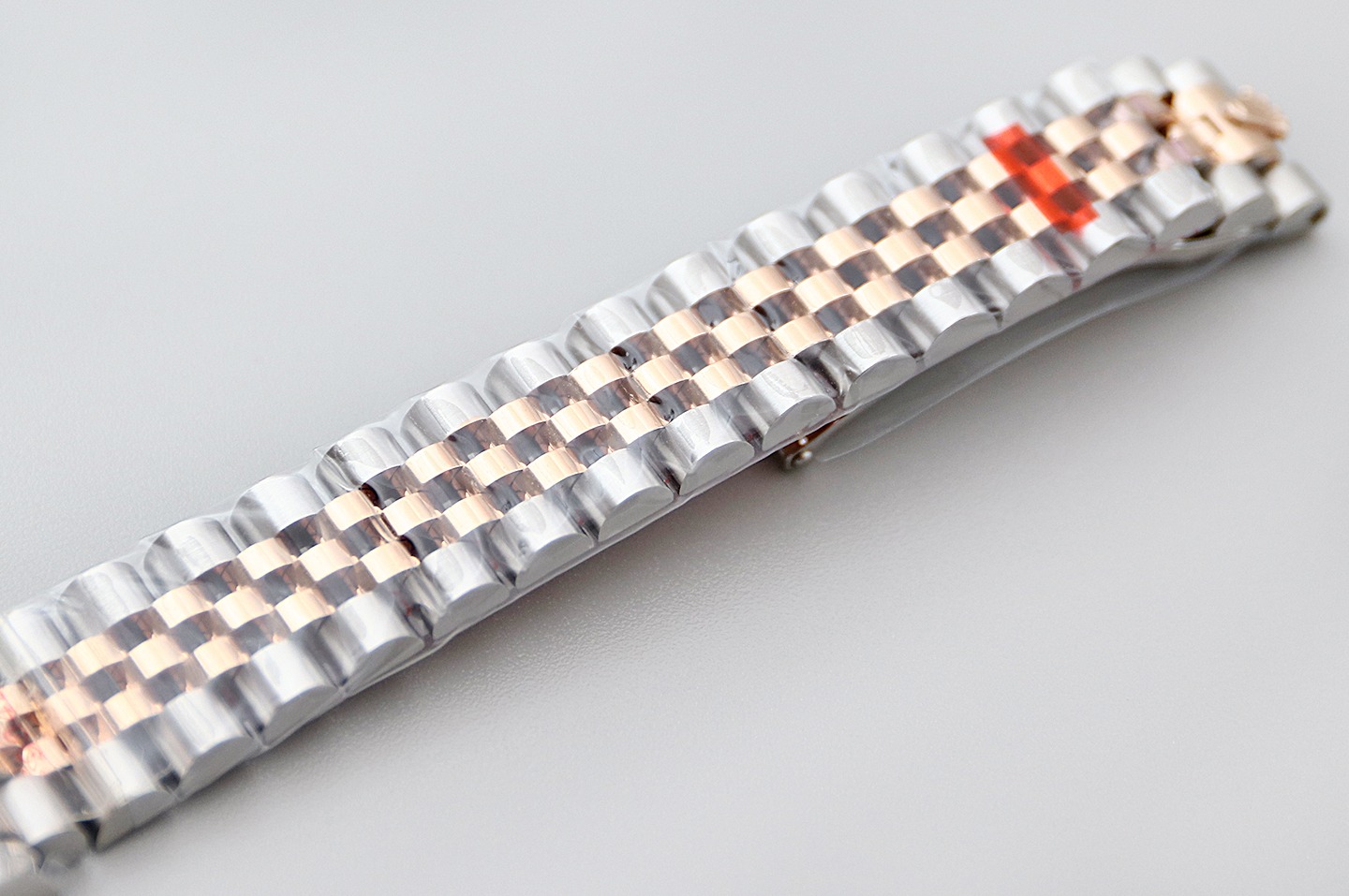 Rolex Datejust Rolex watch, Oystersteel, Rose Gold, Diamonds, Classic Size - Gorchic - $118.99