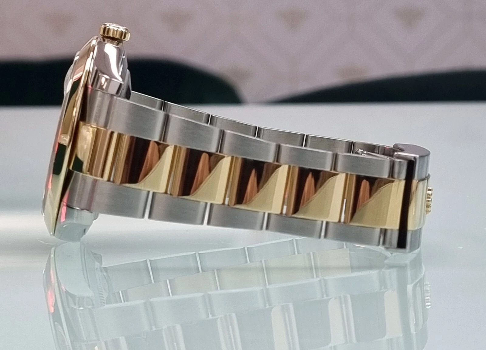 Rolex Datejust Rolex watch, Oystersteel, Yellow Gold, Diamonds, Classic Size - Gorchic - $118.99