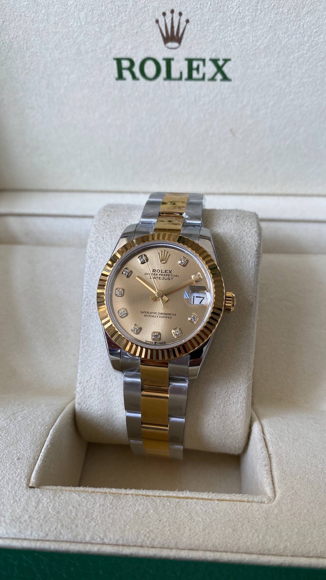 Rolex Datejust Rolex watch, Oystersteel, Yellow Gold, Classic Size - Gorchic - $105.99