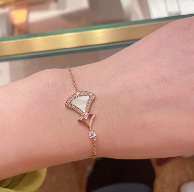 BV Divas Dream Bracelet - Gorchic - $48.99