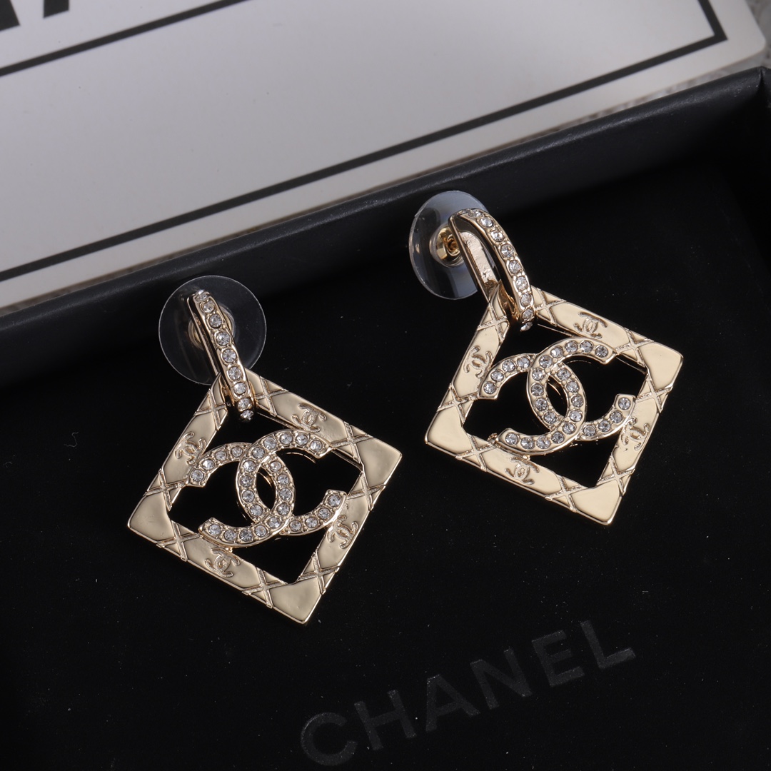 CC Inspired earrings - Gorchic - $44.99