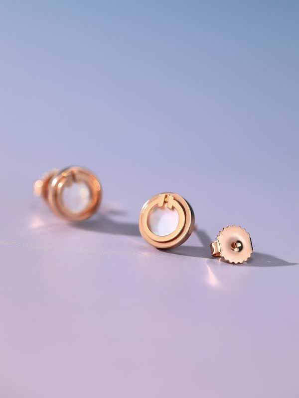 T.F. T Mother-of-pearl Circle Earrings - Gorchic - $44.99
