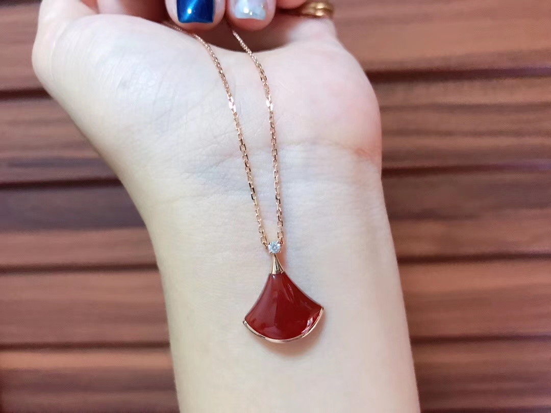 BV DIVAS'DREAM Necklace - Gorchic - $44.99