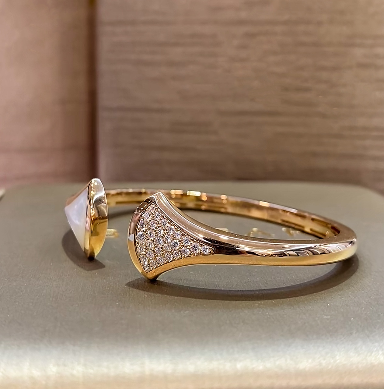 BV Divas Dream Bracelet - Gorchic - $48.99