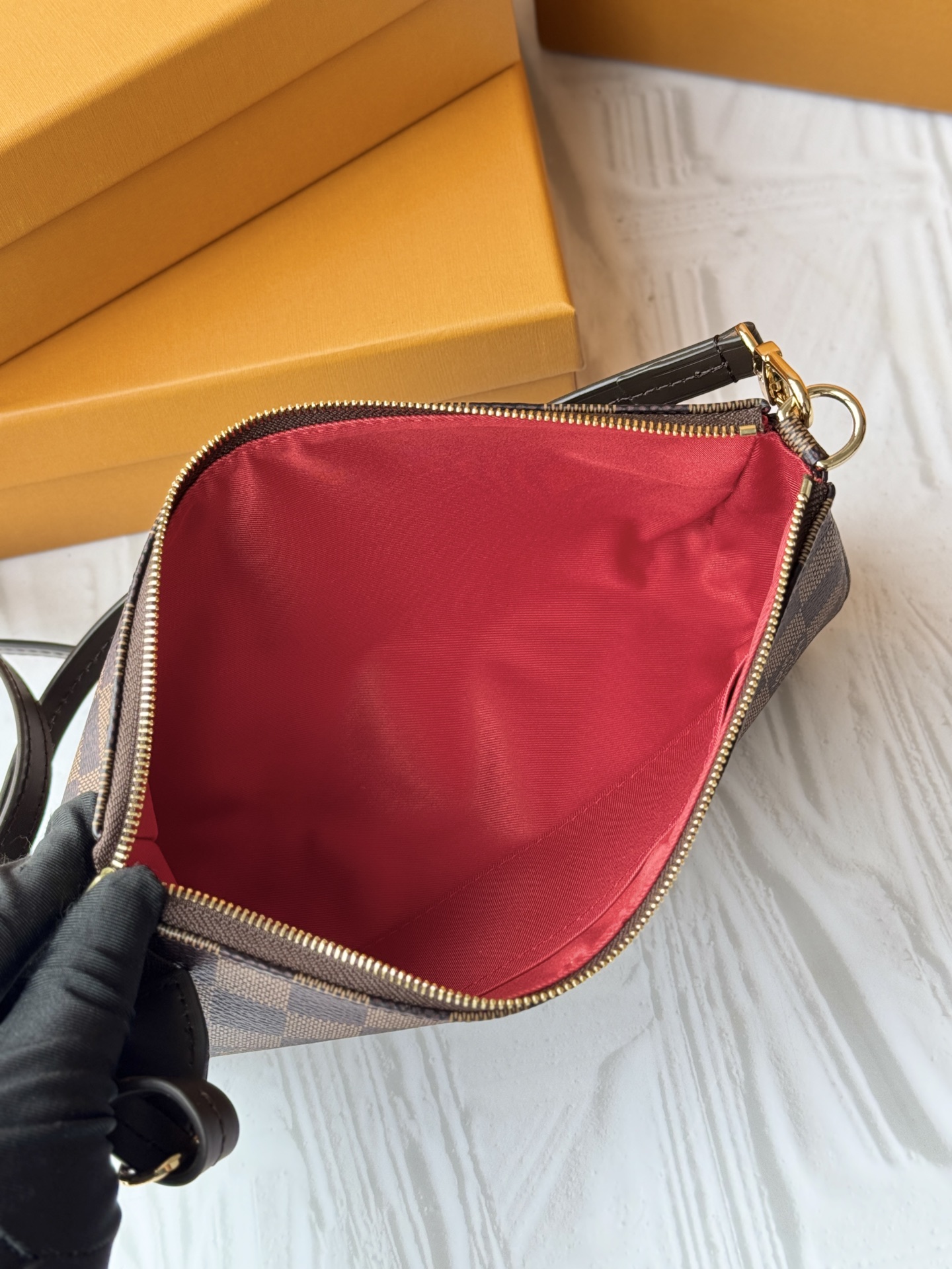 [TOP]Designer Damier Azur Pochette Accessoires Shoulder Bag - Black - Gorchic - $147.99