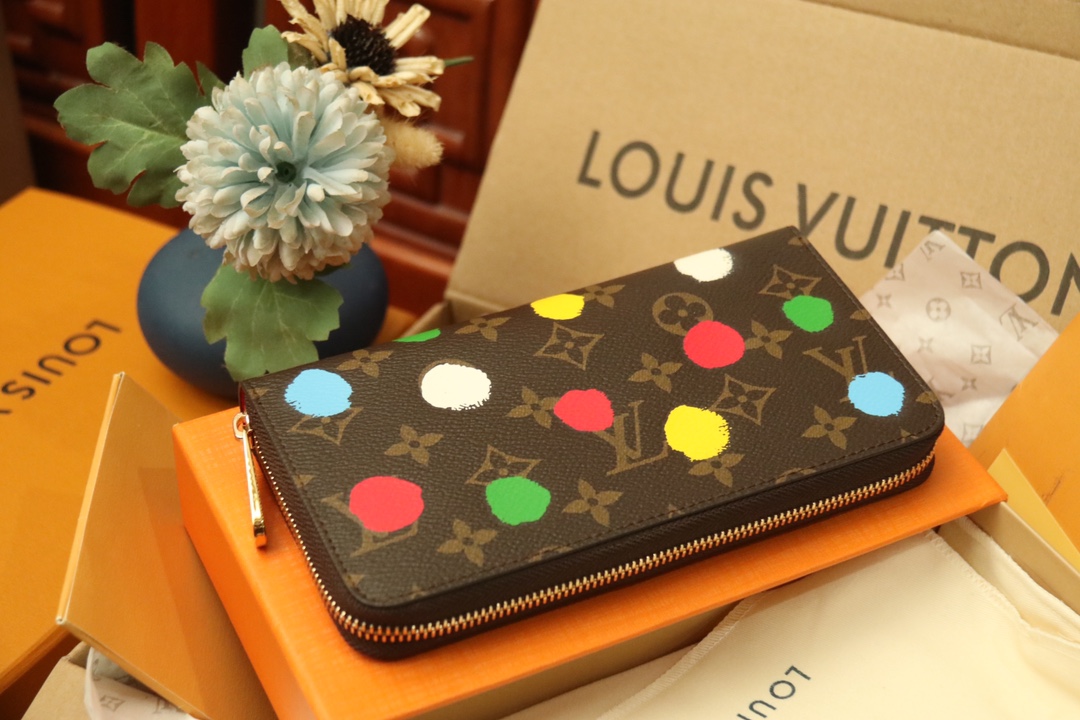 [TOP]Designer Yayoi Kusama Zippy Wallet - Monogram Multicolor - Gorchic - $136.99