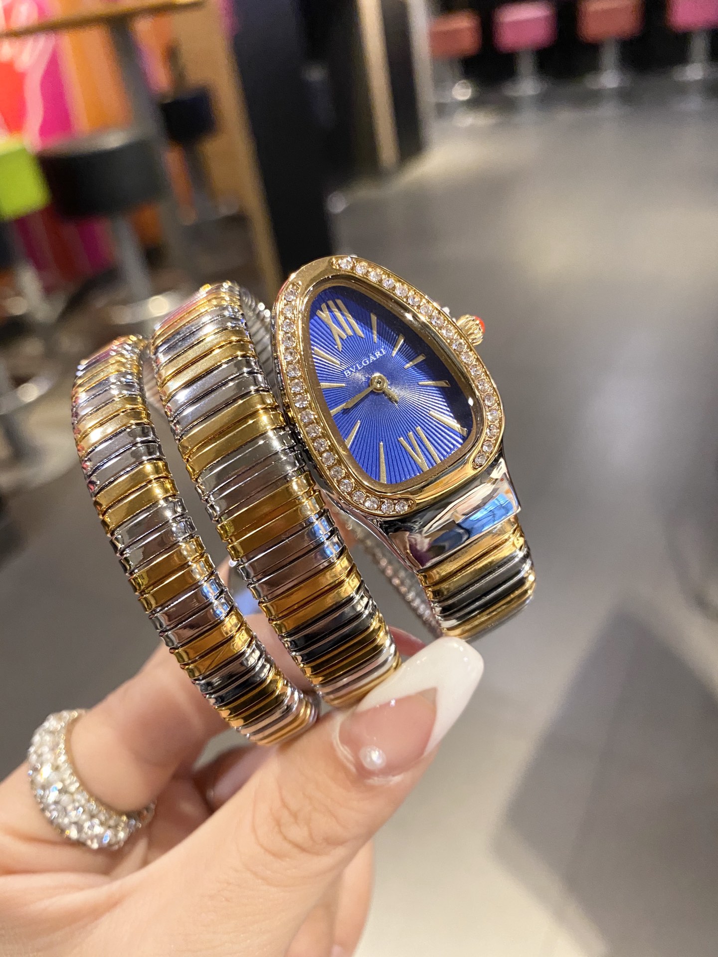 BV Serpenti Tubogas Watch - Gorchic - $87.99