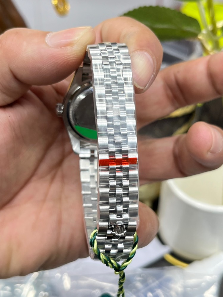 Rolex Datejust Rolex watch, Oystersteel, White Gold, Classic Size - Gorchic - $99.99