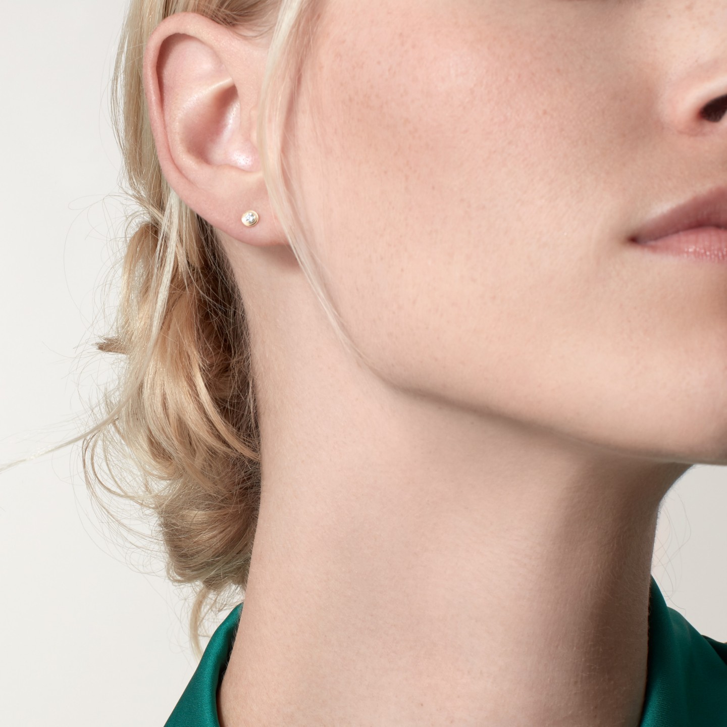 Cartyer d'Amour stud earrings Cartyer earrings, Yellow gold, diamonds, Mini model - Gorchic - $44.99