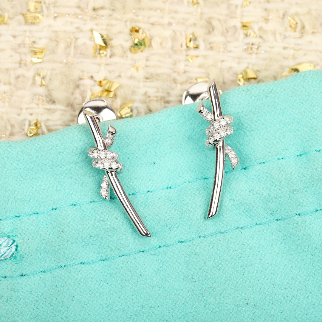 T.F. Knot Earrings - Gorchic - $44.99